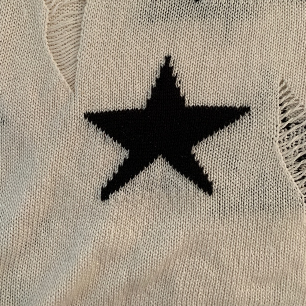 sweater - Picture 5 of 5